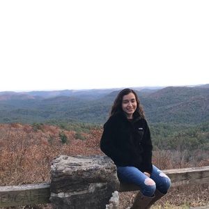 Meet your Posher, Melissa